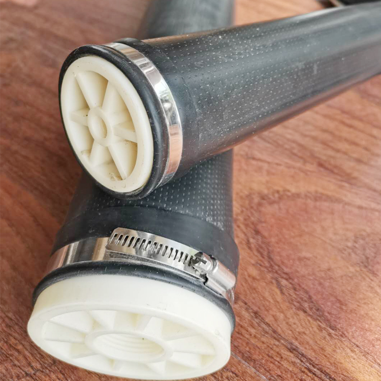 BBG型筦式(shi)微孔(kong)曝(pu)氣器