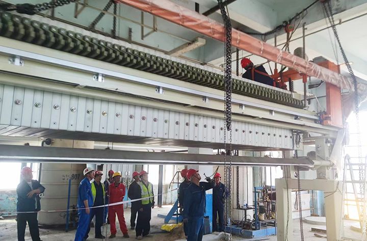 吉林石化闆(ban)框(kuang)壓濾(lv)機