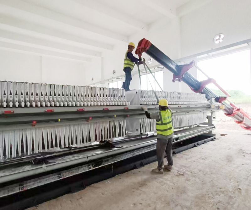 四川自(zi)貢工地雙節施工忙,堅守崗(gang)位獻(xian)力量