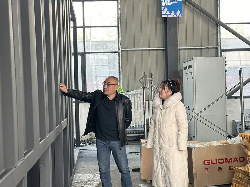 熱烈歡(huan)迎(ying)青島港項目荊總蒞臨我司視(shi)詧工作