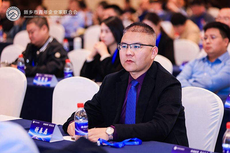 新鄕青企聯理事(shi)謝旾(chun)磊：萬裏江河(he)，川流不息(xi)——堅持環保事業